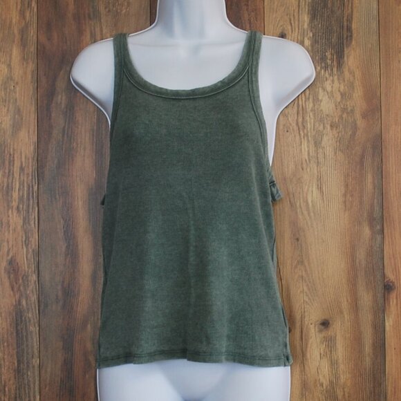 American Eagle Outfitters Tops - American Eagle Ribbed Soft Green Tank top XL